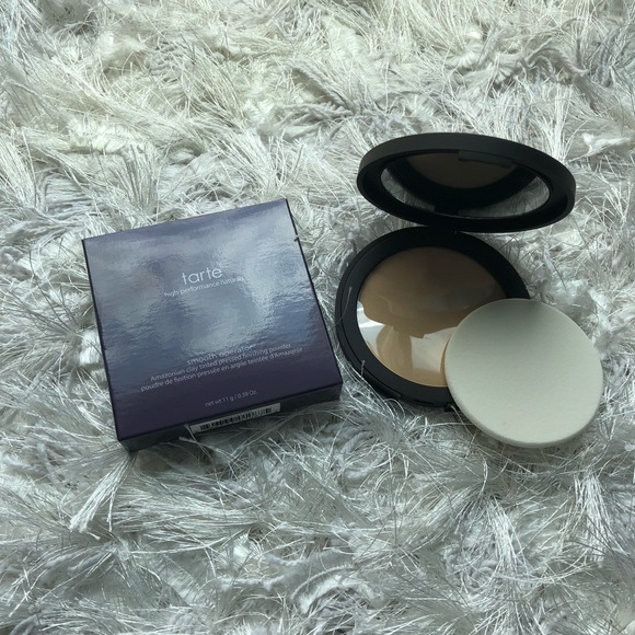Tarte “smooth operator” pressed finishing powder - Picture 4 of 6